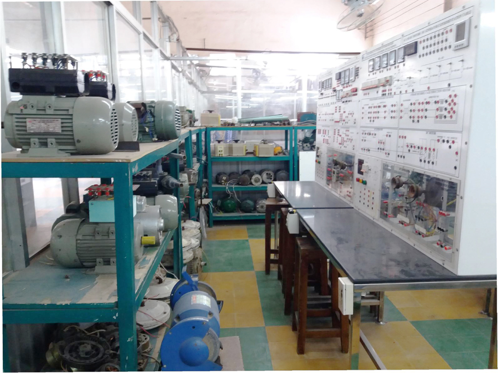 Phòng thực hành Thí nghiệm máy điện