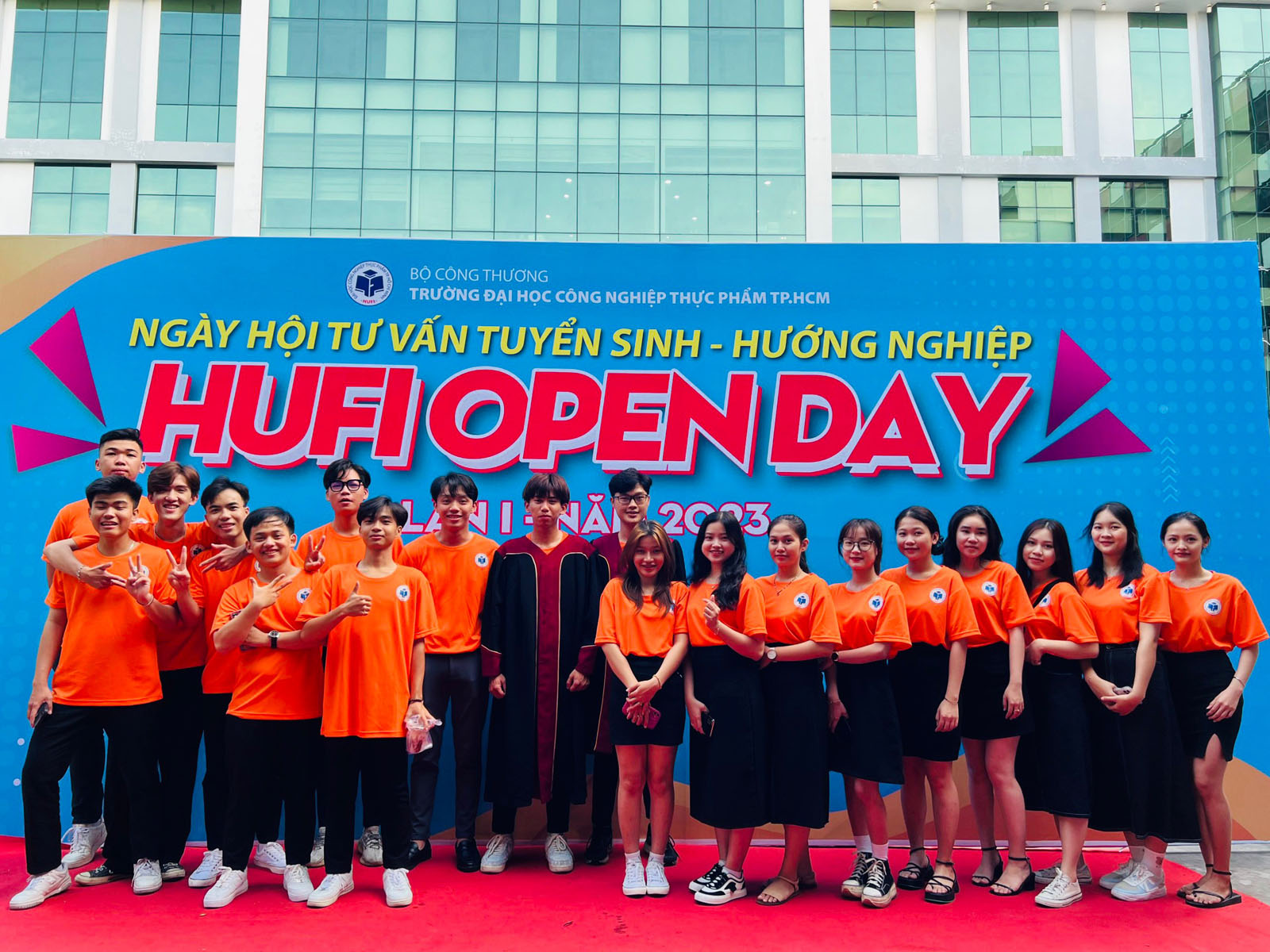 Khoa CN Điện - Điện tử và ngày hội: HUFI OPEN DAY 2023
